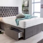 Luxury Chesterfield 4 Drawers Divan Bed