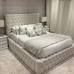 Wing Empress bed
