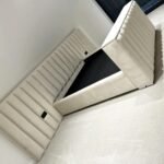 The Royal luxury tv bed